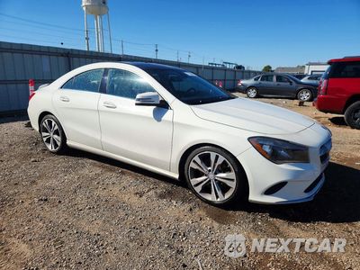 Czwarte zdjęcie samochodu z boku: 2017 MERCEDES-BENZ CLA 250 4MATIC VIN:WDDSJ4GB8HN428245 - miniatura