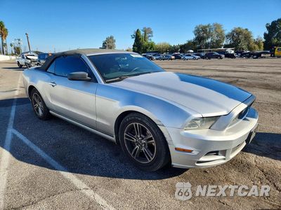 Czwarte zdjęcie samochodu z boku: 2014 FORD MUSTANG VIN:1ZVBP8EM1E5210600 - miniatura