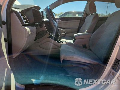 Zdjęcie 7 z 12 samochodu: 2019 HYUNDAI TUCSON SE VIN:KM8J2CA4XKU873263 - miniatura