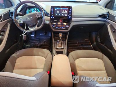 Zdjęcie 8 z 12 samochodu: 2020 HYUNDAI IONIQ SE VIN:KMHC75LC3LU242592 - miniatura