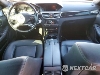 Zdjęcie 8 z 12 samochodu: 2011 MERCEDES-BENZ E 350 4MATIC VIN:WDDHF8HB6BA310775 - miniatura