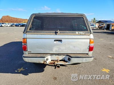 Zdjęcie 6 z 12 samochodu: 2001 TOYOTA TACOMA V6 VIN:5TEWN72N61Z760738 - miniatura