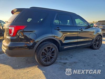 Trzecie zdjęcie samochodu z tyłu: 2017 FORD EXPLORER XLT VIN:1FM5K7D81HGC30878 - miniatura