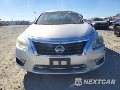Piąte zdjęcie samochodu w środku: 2014 NISSAN ALTIMA 2.5 S VIN:1N4AL3AP2EC195619 - miniatura