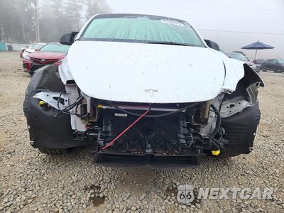 Piąte zdjęcie samochodu w środku: 2023 TESLA MODEL Y VIN:7SAYGDEE5PF816887 - miniatura