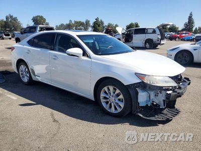 Czwarte zdjęcie samochodu z boku: 2013 LEXUS ES 300H VIN:JTHBW1GG1D2014630 - miniatura
