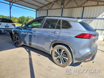 Drugie zdjęcie samochodu z przodu: 2025 TOYOTA COROLLA CROSS HYBRID XSE VIN:7MUFBABG4SV089047 - miniatura