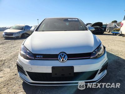Piąte zdjęcie samochodu w środku: 2018 VOLKSWAGEN GTI S/SE VIN:3VW447AU0JM276268 - miniatura