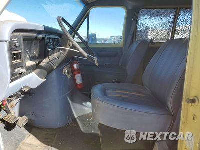 Zdjęcie 7 z 13 samochodu: 1983 FORD ECONOLINE E350 SUPER DUTY VIN:1FBHS31G2DHB39293 - miniatura