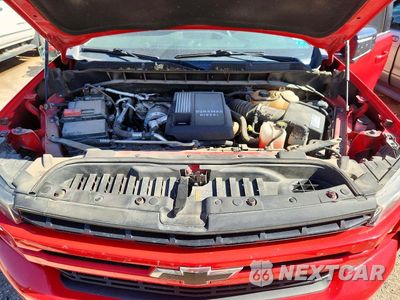 Zdjęcie 11 z 12 samochodu: 2021 CHEVROLET SILVERADO K1500 RST VIN:1GCUYEET1MZ374998 - miniatura