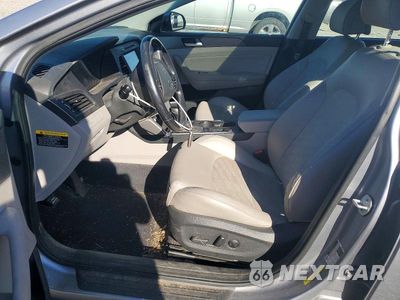 Zdjęcie 7 z 12 samochodu: 2017 HYUNDAI SONATA SPORT VIN:5NPE34AF2HH528242 - miniatura