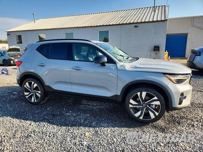 Czwarte zdjęcie samochodu z boku: 2025 VOLVO XC40 ULTRA VIN:YV4L12UM8S2482515 - miniatura