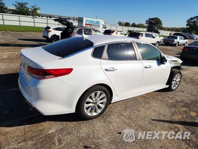 Trzecie zdjęcie samochodu z tyłu: 2018 KIA OPTIMA LX VIN:5XXGT4L36JG255156 - miniatura