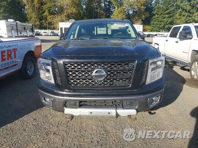 Piąte zdjęcie samochodu w środku: 2017 NISSAN TITAN XD PRO-4X VIN:1N6BA1F41HN568047 - miniatura