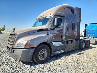 2020 FREIGHTLINER CASCADIA 126