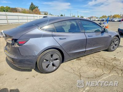 Trzecie zdjęcie samochodu z tyłu: 2022 TESLA MODEL 3 VIN:5YJ3E1EB4NF123839 - miniatura