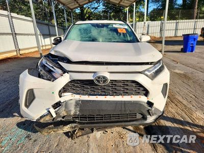 Piąte zdjęcie samochodu w środku: 2025 TOYOTA RAV4 LE VIN:JTMMWRFV4SD353649 - miniatura