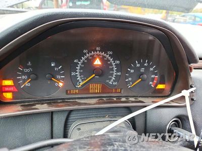 Zdjęcie 9 z 12 samochodu: 1999 MERCEDES-BENZ E 430 VIN:WDBJF70H9XA951639 - miniatura