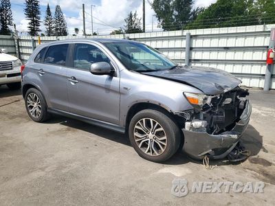 Czwarte zdjęcie samochodu z boku: 2017 MITSUBISHI OUTLANDER SPORT ES VIN:JA4AP3AU5HZ040997 - miniatura