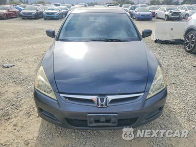 Piąte zdjęcie samochodu w środku: 2007 HONDA ACCORD EX VIN:1HGCM56867A133041 - miniatura