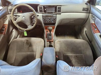 Zdjęcie 8 z 12 samochodu: 2005 TOYOTA COROLLA LE VIN:1NXBR32EX5Z469133 - miniatura