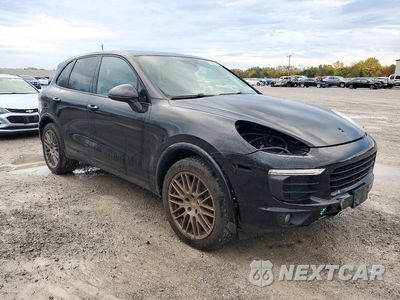 Czwarte zdjęcie samochodu z boku: 2017 PORSCHE CAYENNE VIN:WP1AA2A27HKA81932 - miniatura