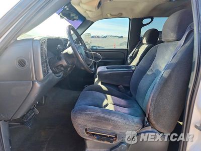 Zdjęcie 7 z 12 samochodu: 2006 CHEVROLET SILVERADO K2500 HEAVY DUTY VIN:1GCHK23216F102662 - miniatura