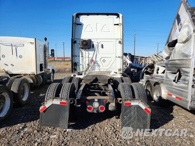 Zdjęcie 6 z 13 samochodu: 2022 FREIGHTLINER CASCADIA SEMI TRUCK VIN:3AKJHHDRXNSNT8356 - miniatura