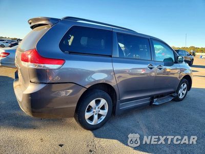 Trzecie zdjęcie samochodu z tyłu: 2013 TOYOTA SIENNA LE VIN:5TDKK3DC6DS309290 - miniatura