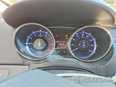 Zdjęcie 9 z 12 samochodu: 2011 HYUNDAI SONATA GLS VIN:5NPEB4AC6BH105020 - miniatura
