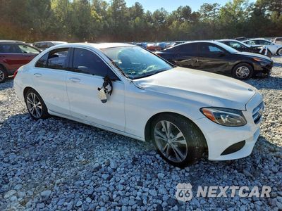 Czwarte zdjęcie samochodu z boku: 2016 MERCEDES-BENZ C 300 VIN:55SWF4JB1GU177909 - miniatura