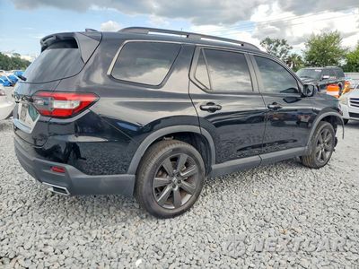Trzecie zdjęcie samochodu z tyłu: 2023 HONDA PILOT SPORT VIN:5FNYG2H30PB003923 - miniatura