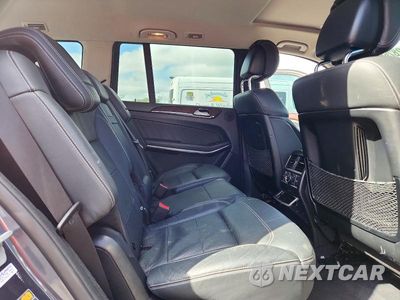 Zdjęcie 11 z 14 samochodu: 2015 MERCEDES-BENZ GL 550 4MATIC VIN:4JGDF7DE4FA519260 - miniatura