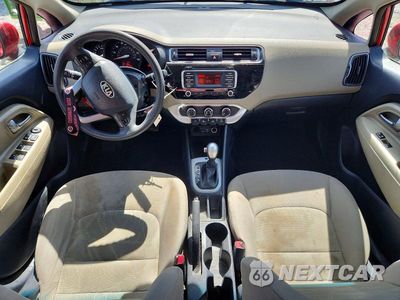 Zdjęcie 8 z 12 samochodu: 2017 KIA RIO LX VIN:KNADM4A38H6035316 - miniatura