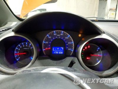 Zdjęcie 9 z 13 samochodu: 2009 HONDA FIT SPORT VIN:JHMGE88439S074874 - miniatura