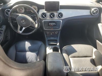 Zdjęcie 8 z 12 samochodu: 2014 MERCEDES-BENZ CLA 250 VIN:WDDSJ4EB0EN044040 - miniatura