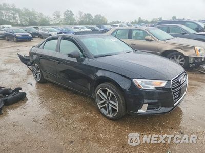 Czwarte zdjęcie samochodu z boku: 2018 AUDI A3 PREMIUM VIN:WAUB8GFF7J1022897 - miniatura