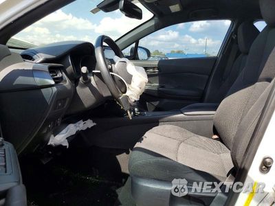 Zdjęcie 7 z 13 samochodu: 2018 TOYOTA C-HR XLE VIN:NMTKHMBX8JR008959 - miniatura