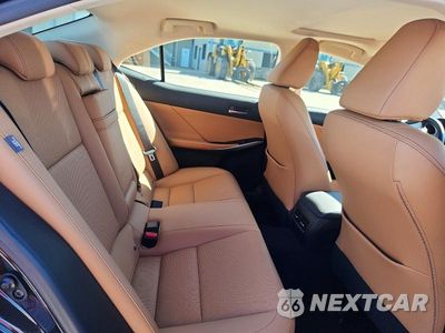 Zdjęcie 10 z 12 samochodu: 2017 LEXUS IS 200T VIN:JTHBA1D25H5049568 - miniatura