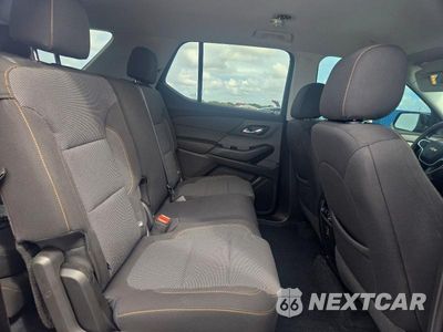 Zdjęcie 11 z 14 samochodu: 2021 CHEVROLET TRAVERSE LS VIN:1GNERFKW5MJ227921 - miniatura