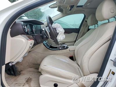 Zdjęcie 7 z 12 samochodu: 2017 MERCEDES-BENZ E 300 4MATIC VIN:WDDZF4KB5HA218958 - miniatura