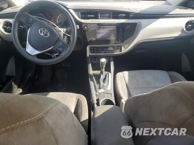 Zdjęcie 8 z 12 samochodu: 2017 TOYOTA COROLLA LE VIN:5YFBURHE2HP725828 - miniatura