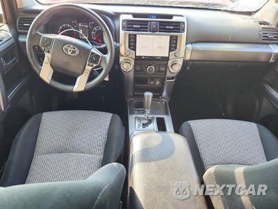 Zdjęcie 8 z 12 samochodu: 2027 TOYOTA 4RUNNER VIN:JTEZU5JR1L5224645 - miniatura