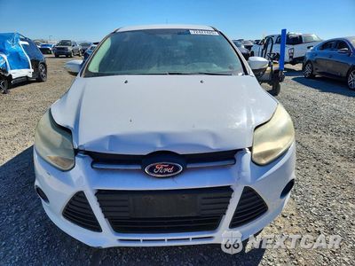 Piąte zdjęcie samochodu w środku: 2014 FORD FOCUS SE VIN:1FADP3K27EL254846 - miniatura