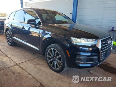 Czwarte zdjęcie samochodu z boku: 2017 AUDI Q7 PREMIUM PLUS VIN:WA1LAAF76HD009708 - miniatura