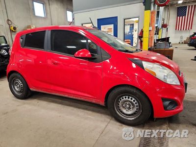 Czwarte zdjęcie samochodu z boku: 2015 CHEVROLET SPARK 1LT VIN:KL8CD6S93FC763646 - miniatura