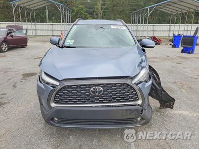 Piąte zdjęcie samochodu w środku: 2023 TOYOTA COROLLA CROSS XLE VIN:7MUEAAAG0PV062449 - miniatura