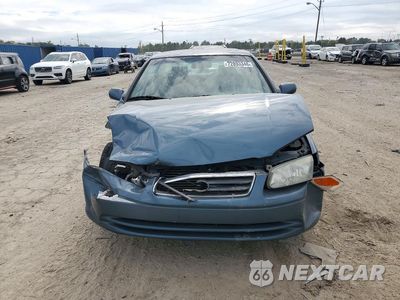 Piąte zdjęcie samochodu w środku: 2001 TOYOTA CAMRY LE VIN:4T1BG22K01U831566 - miniatura