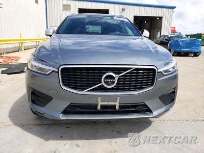 Piąte zdjęcie samochodu w środku: 2018 VOLVO XC60 T6 R-DESIGN VIN:LYVA22RM6JB110412 - miniatura