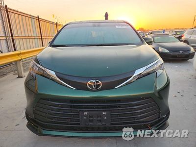 Piąte zdjęcie samochodu w środku: 2026 TOYOTA SIENNA XLE 8-PASSENGER VIN:5TDYRKEC3TS310748 - miniatura